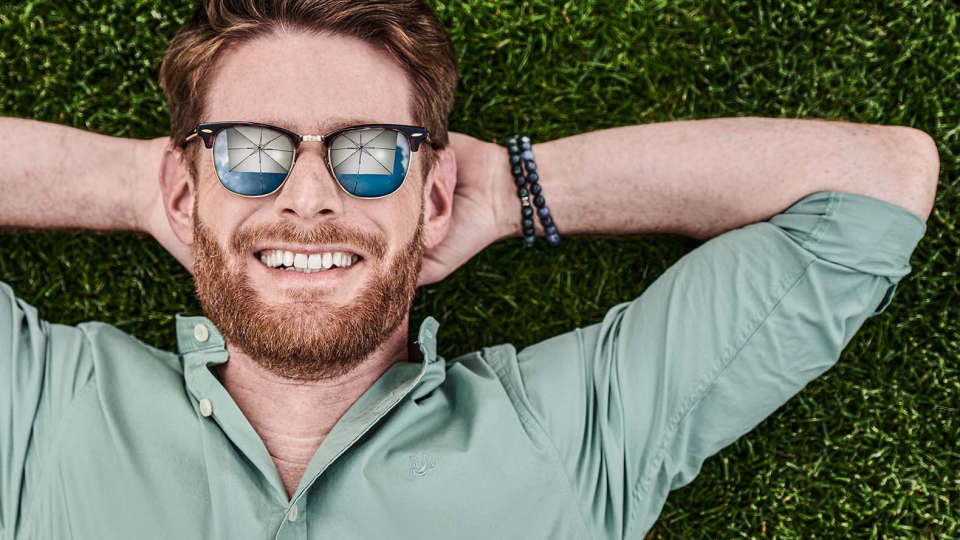 Carefree enjoyment of a sunny day 